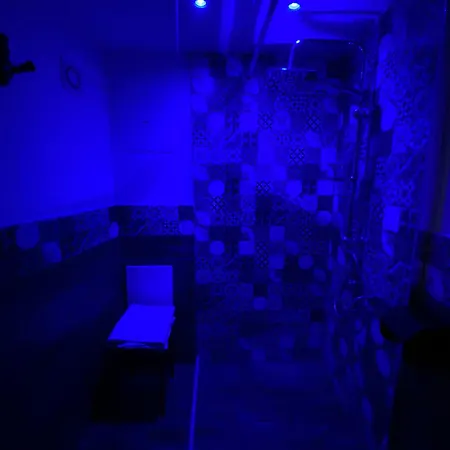 Annare * Nápoly